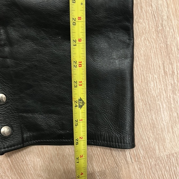 Woman’s leather chaps from reed sportsman of Detroit - Picture 3 of 6